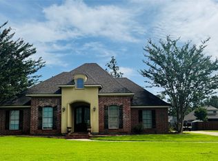 1761 Turning Leaf Trl, Haughton, LA 71037