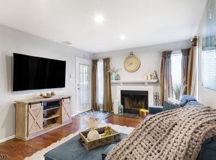 492 Tournament Dr UNIT 4, Union, NJ 07083