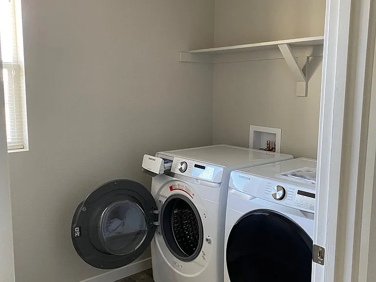 2102 Lager St — Photo 10