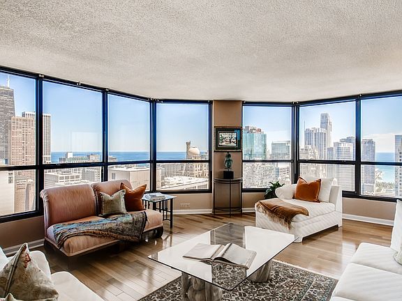 2nd image of 405 N Wabash Ave Unit 4810