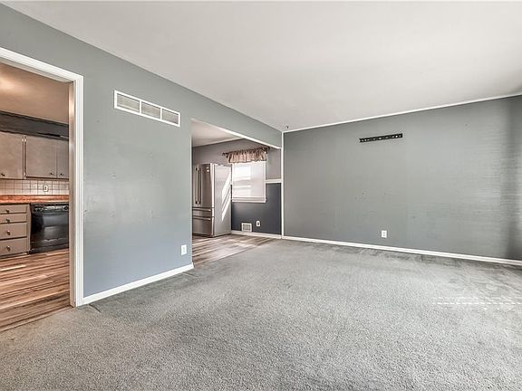 4th image of 10214 Beacon Ave