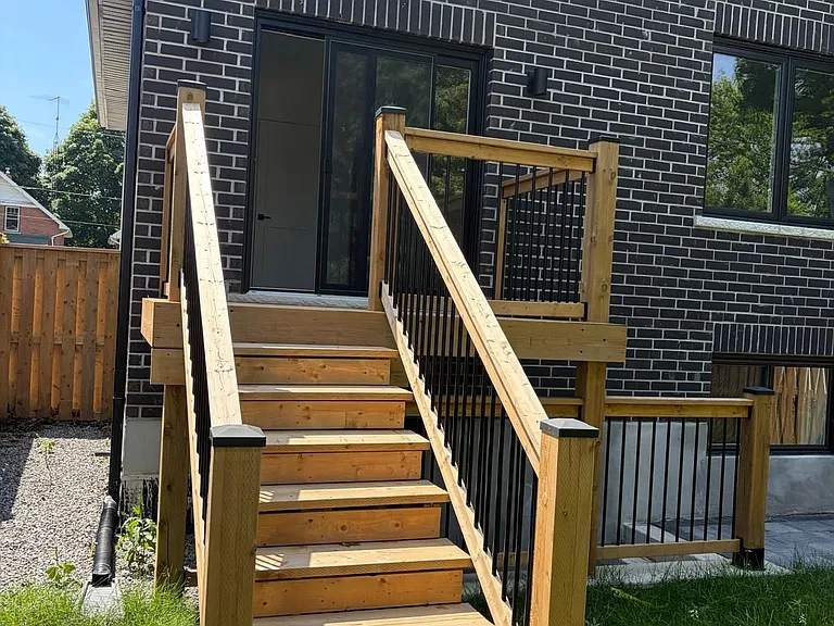 376 Mitchell Ave — Photo 16