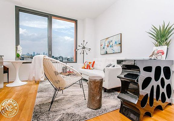 2nd image of 123 Melrose St #86S