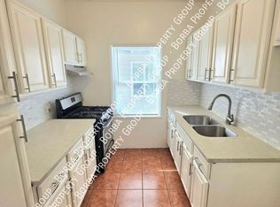 1976 Chestnut Ave APT 206, Long Beach, CA 90806