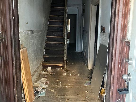 3rd image of 3221 N 15th St