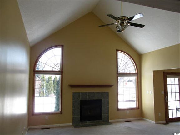 2nd image of 708 Illinois Dr