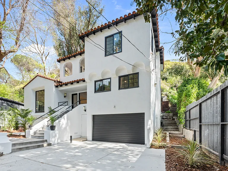 1800 Benedict Canyon Dr — Photo 6