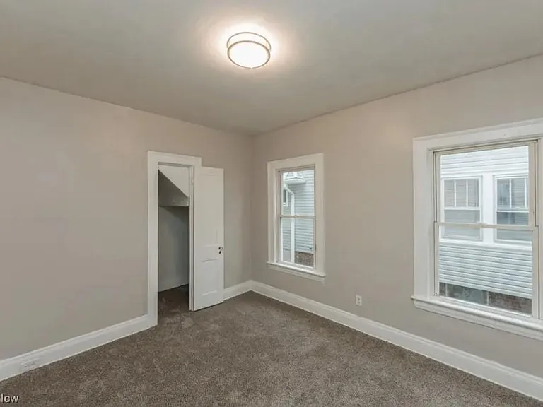 3318 W 94th St — Photo 12
