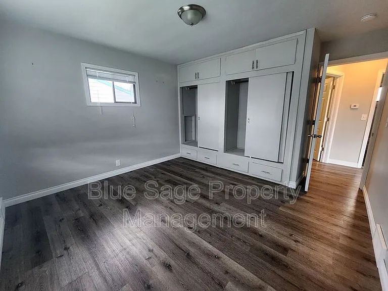 812 W 13th St — Photo 11