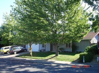 277 S 70th Pl, Springfield, OR 97478