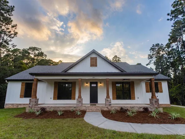 1601 Moonraker Dr, Milton, FL 32583