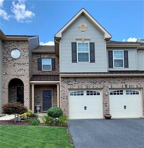 1st image of 703 Mulberry Dr