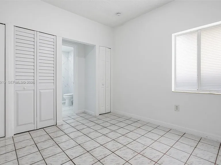 1743 SW 17th St #1 — Photo 15