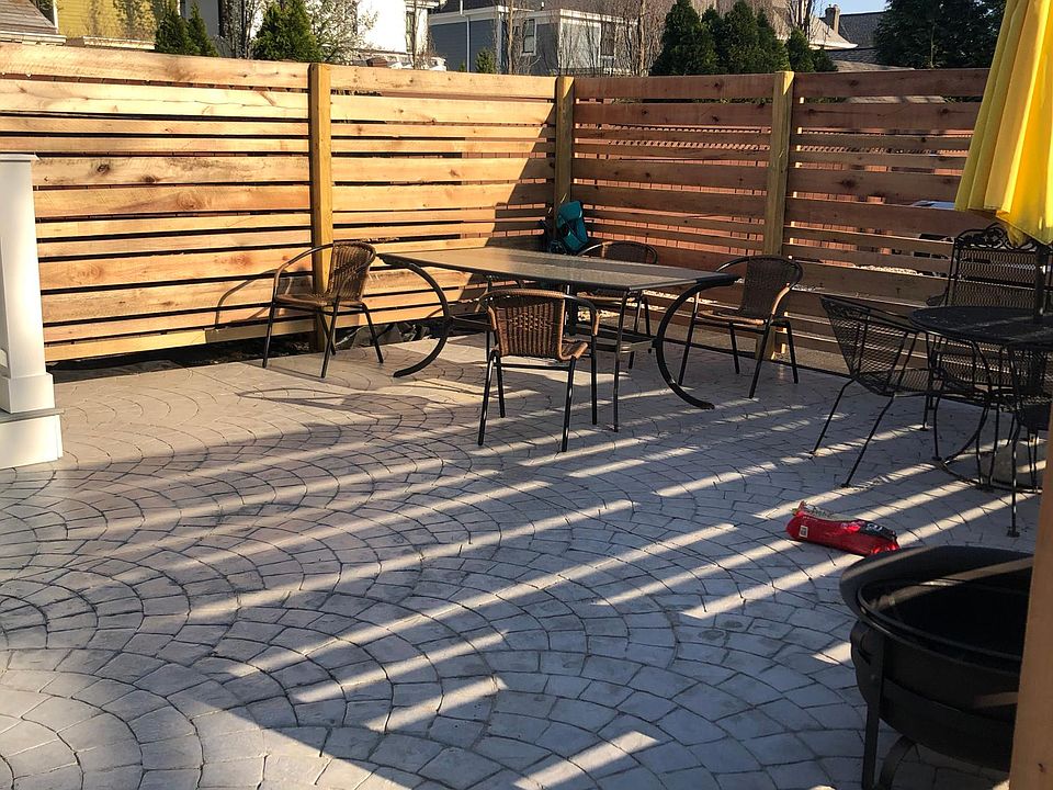 New private concrete patio!