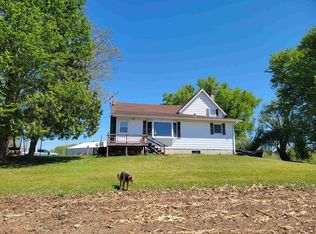 S1310 State 33 Road, La Valle, WI 53941