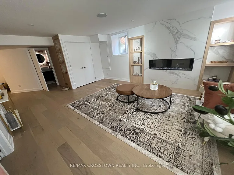 492 Greenwood Dr #B — Photo 11