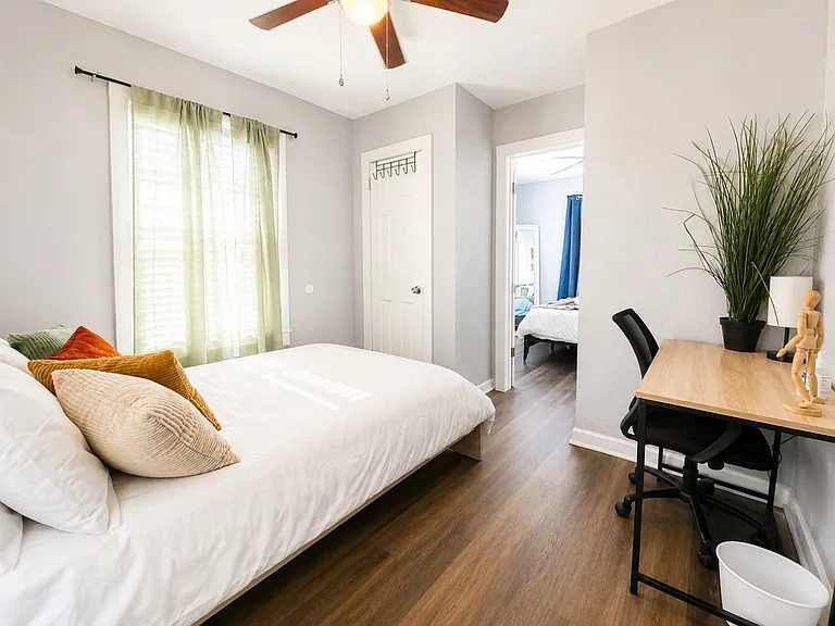 1116 Morgan Ave #201 — Photo 6