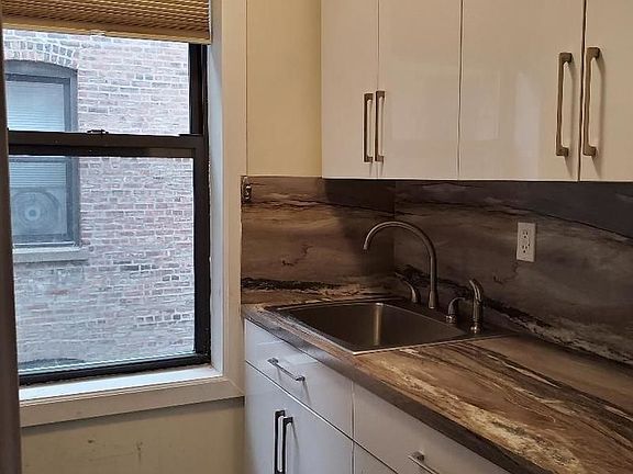 3rd image of 427 W 51st St APT 5F