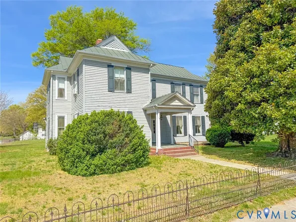 410 Brunswick Ave, Blackstone, VA 23824