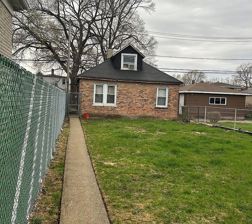 2nd image of 9344 S Michigan Ave