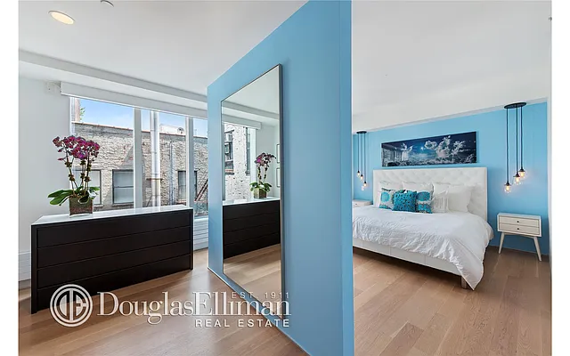 Sold by Douglas Elliman | media 14