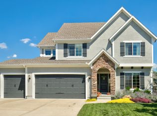 16325 S Brookfield St, Olathe, KS 66062