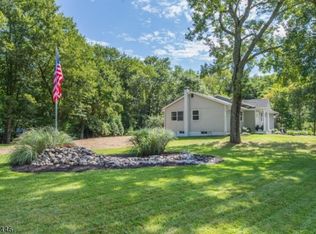 90 Lackawanna Dr, Stanhope, NJ 07874