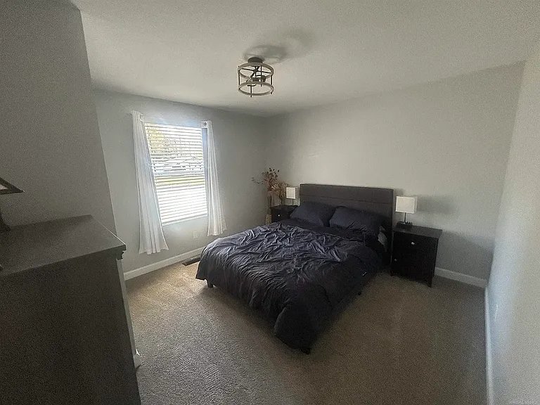 1012 Owosso Dr — Photo 11