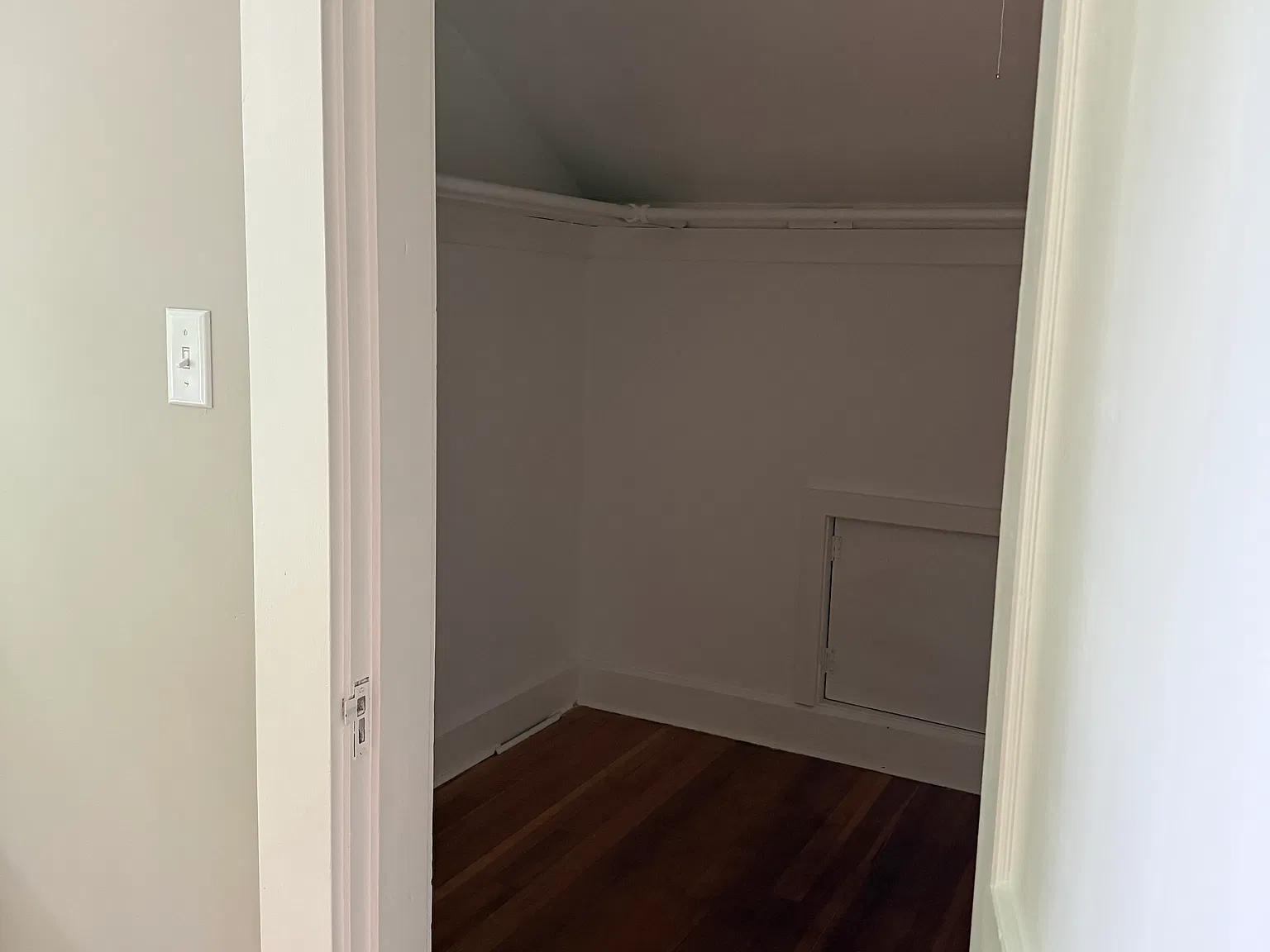 2 bed, 1000 sqft, $1,950 — Photo 4