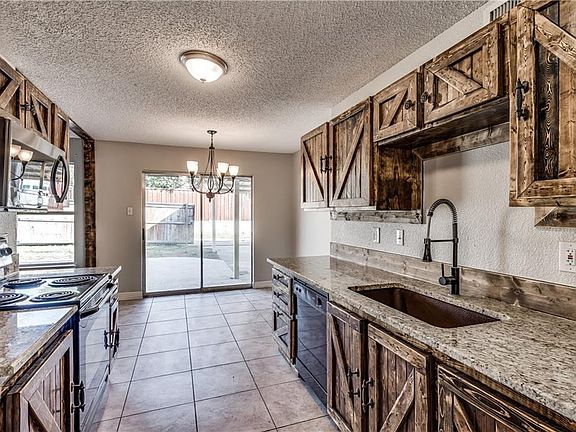 2nd image of 2122 High Bluff Dr