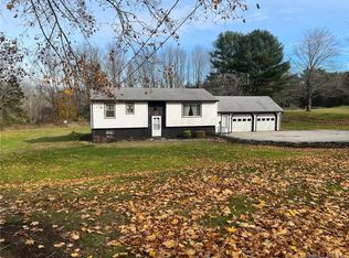 12 Five Mile River Rd, Putnam, CT 06260