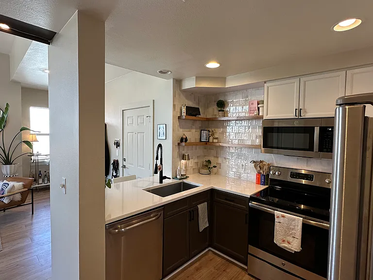 2818 Syracuse St #221 — Photo 25