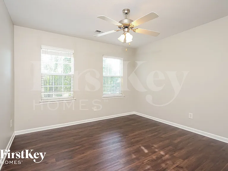 124 Fining Ct — Photo 13