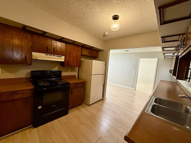 3200 Meador Rd — Photo 8