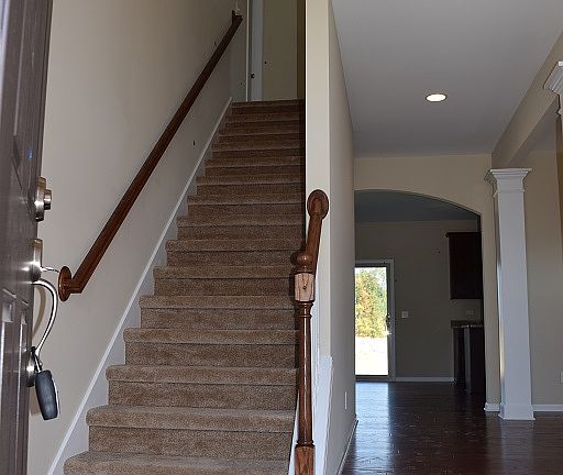 5th image of 5960 Strawberry Cir