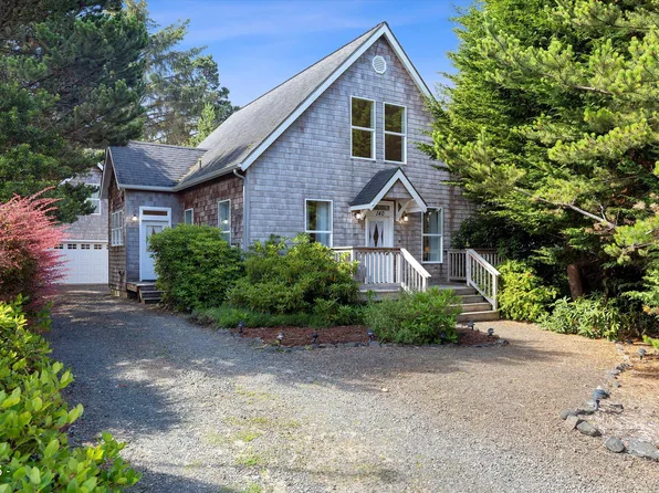 140 Monterey Ave, Lincoln City, OR 97367