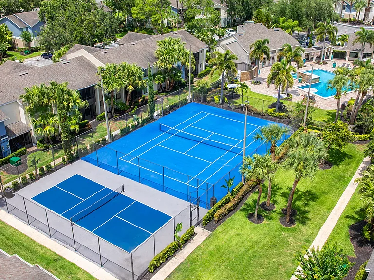 From morning matches to evening rallies, enjoy exclusive access to well-maintained tennis and pickleball courts when you call Harper Grand Apartments in Orlando home.