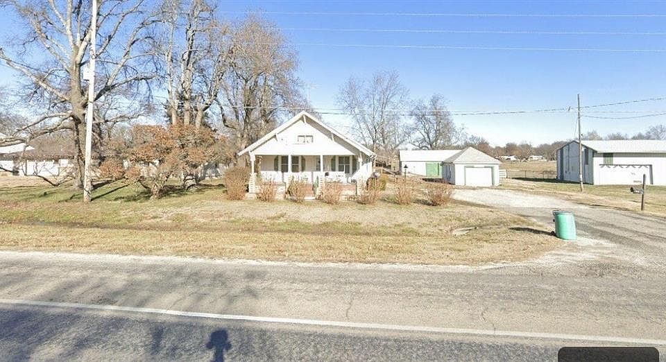 1st image of 4701 Main St