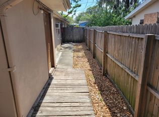 1735 Grand Blvd, Holiday, FL 34690