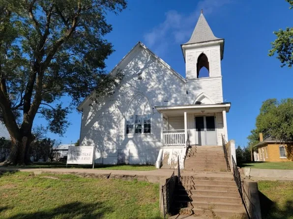 407 Dudley St, Belpre, KS 67519