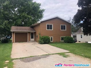 109 21st St SW, Rochester, MN 55902