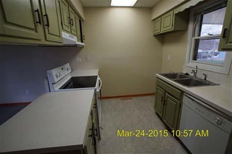 2nd image of 629 N Ridge Way Rd
