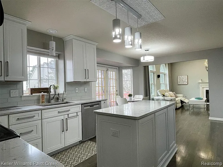4927 Ravine Ct — Photo 7