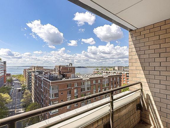 4th image of 200 Rector Pl APT 12F
