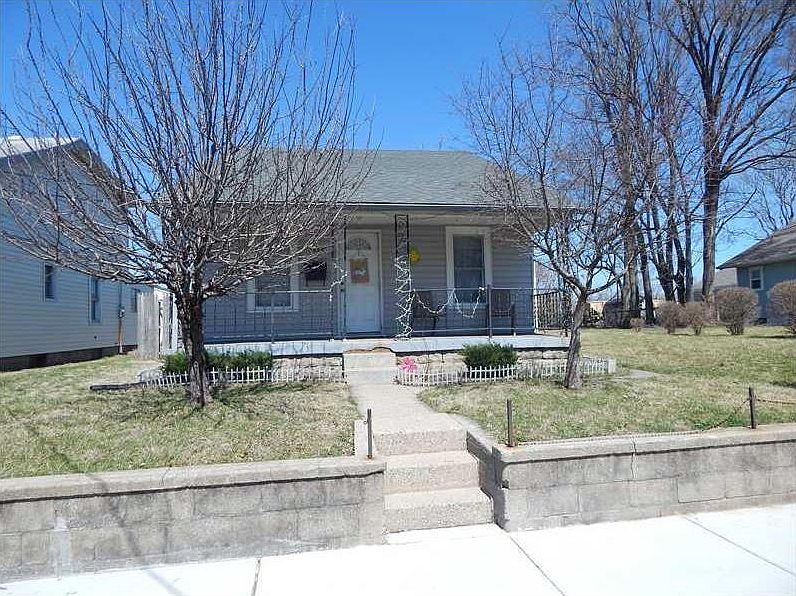 1st image of 3026 Newton Ave