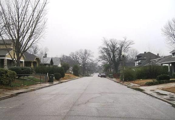 3rd image of 1596 Foster Ave