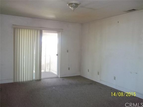 5th image of 10364 Hillcrest Dr