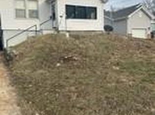 1332 Belrue Ave, Saint Louis, MO 63133