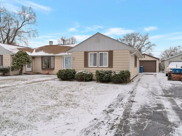 4515 W 88th St, Hometown, IL 60456