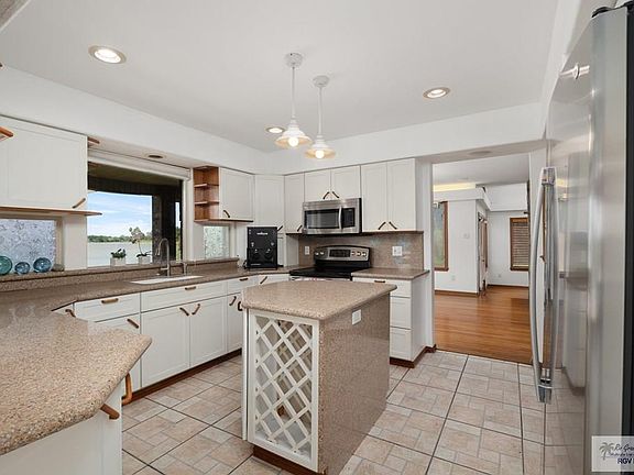 5th image of 32796 Edgewater Isle